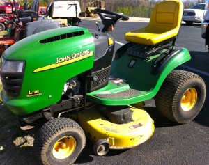 John Deere L118 42" Deck $995