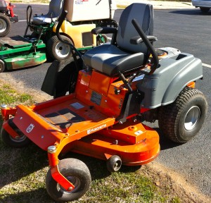 2012 Husqvarna EZR4824 30 HRS 24HP 48" Deck One Owner ... Like New! $2995