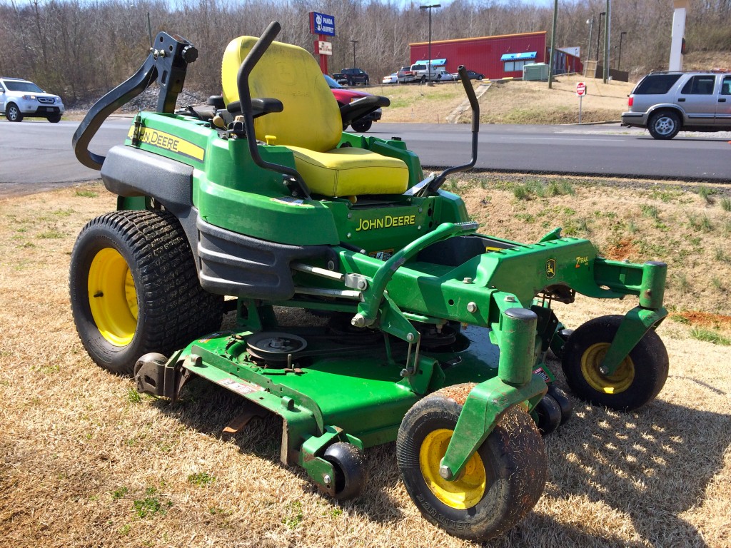 John Deere Z830A | Kiel Equipment