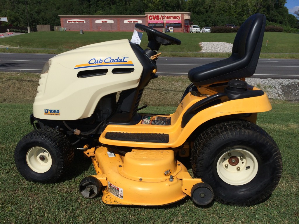 Cub Cadet LT1050 | Kiel Equipment