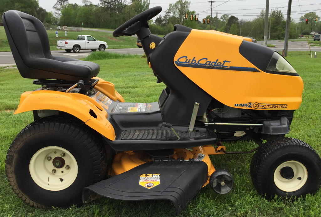 Cub Cadet I1042 Kiel Equipment