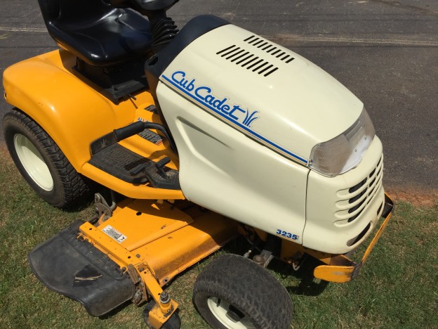 Cub Cadet 3235 | Kiel Equipment